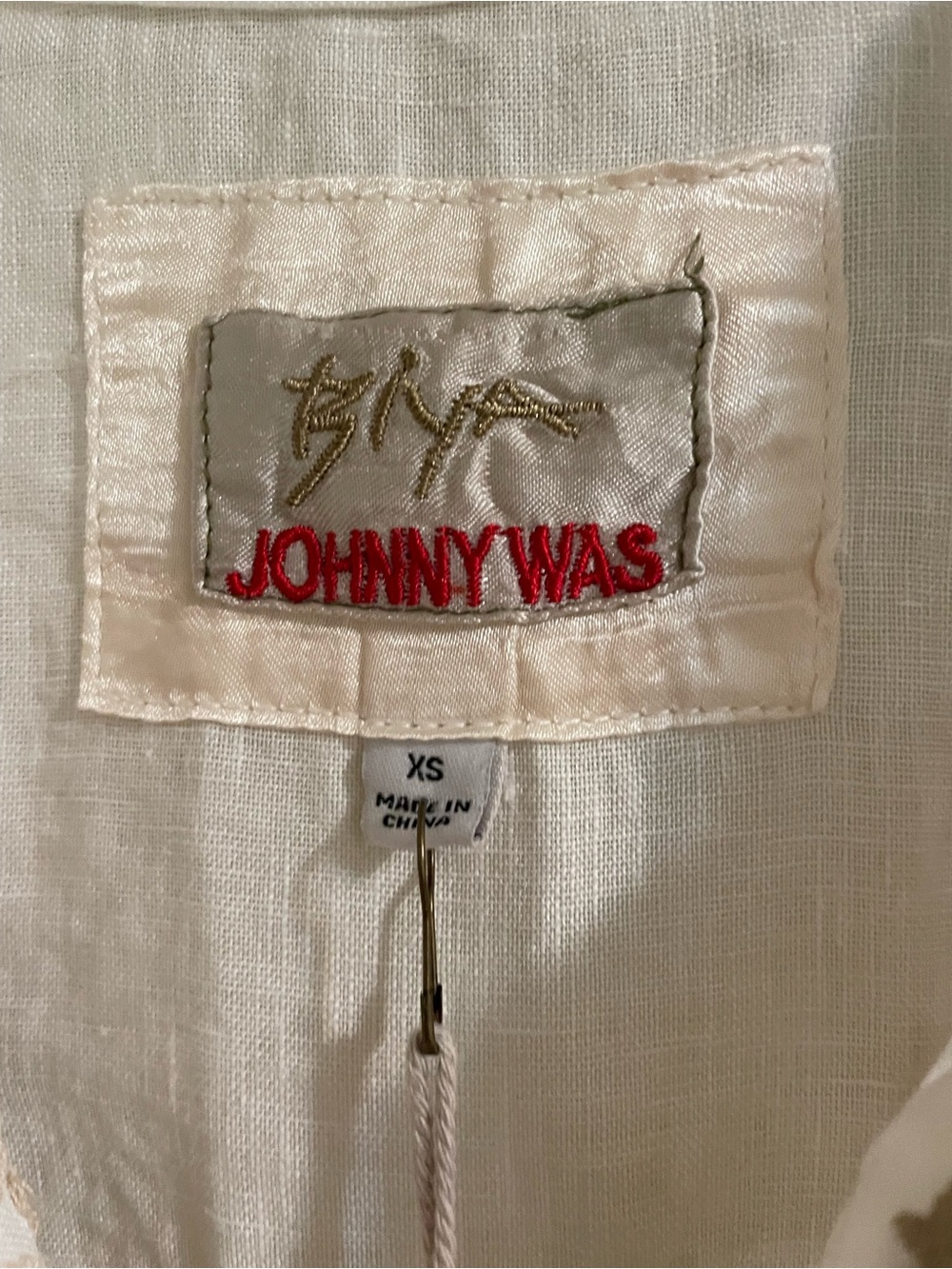 Johnny Was Ivory Label Top with Red Logo and Gold Stitching - Picture 2 of 8